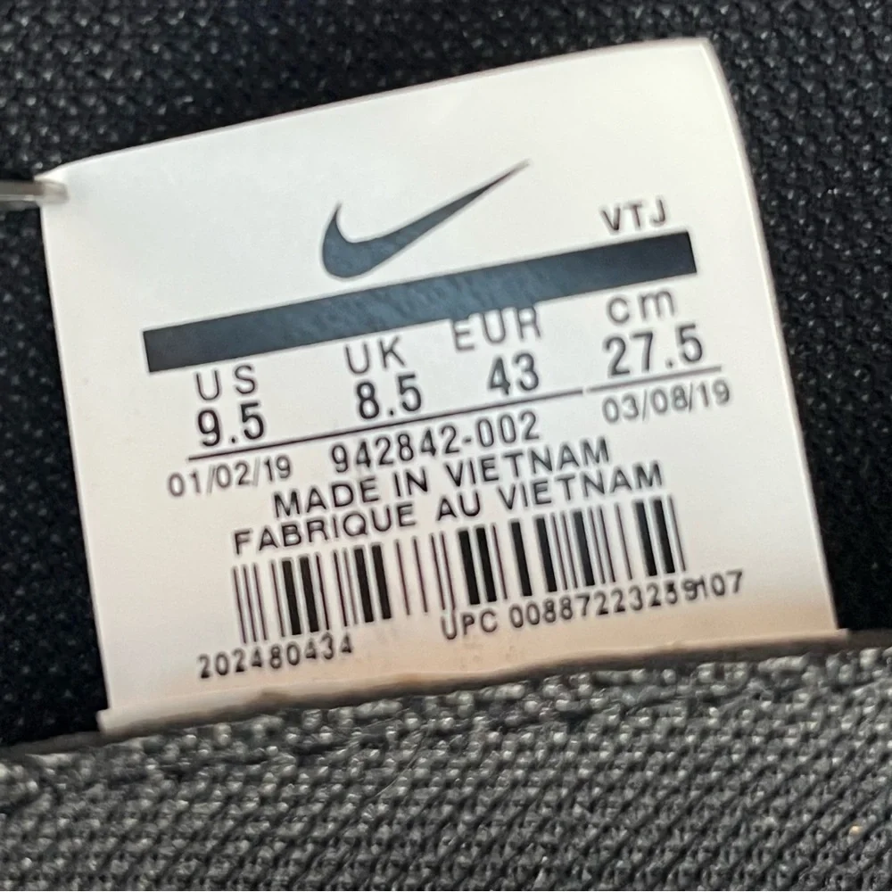 Nike Air VaporMax 2.0 Flyknit Wolf Gray Running Shoes Sneakers Men’s Size 9.5